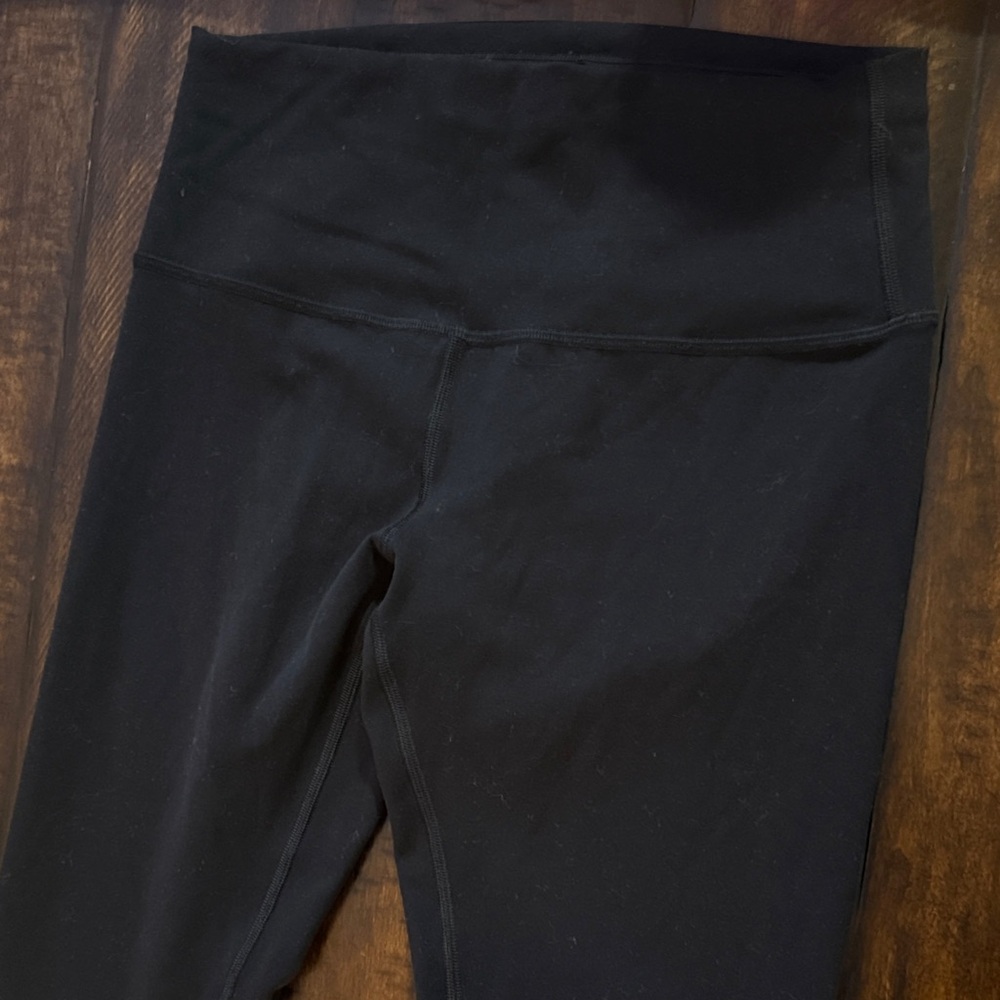 Lululemon Stylish Black and grey Leggings sz 8 - Picture 3 of 6